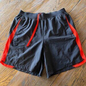 UNDER ARMOUR dk gray lined shorts/exc cond/worn once!/L /waist-15 across